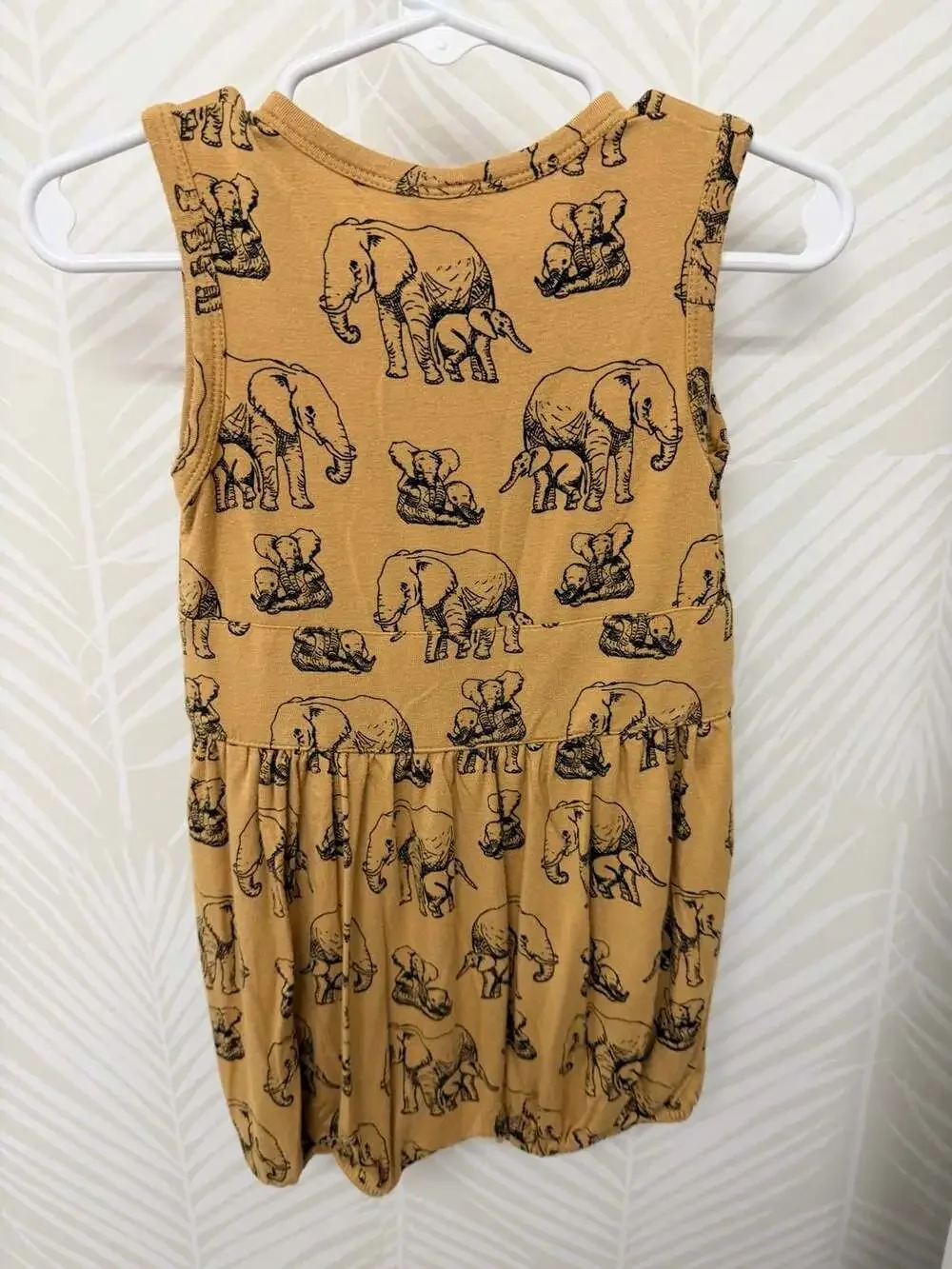 Kate Quinn Elephant Print Sleeveless Button Front Bubble Romper 18-24M